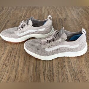 Vans Ultrarange Men’s 8.5/Womens 10